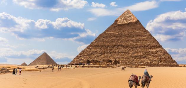كم عدد مواقع التراث العالمي لليونسكو في مصر
